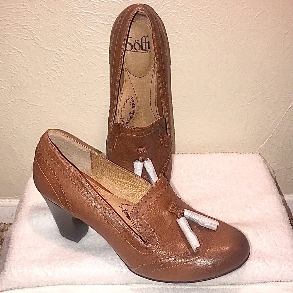 Sofft Wingtip With Tassels Designed Leather Upper… - image 1